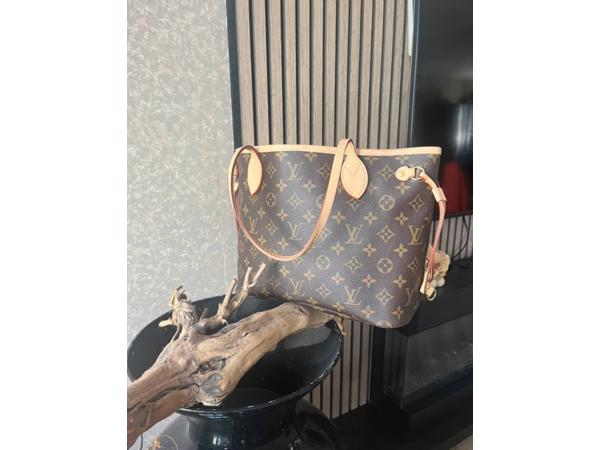 Te koop Lv schoudertasje