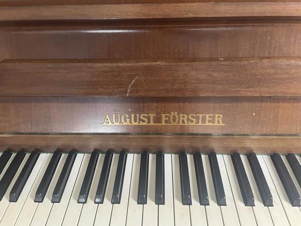 Piano - gratis afhalen