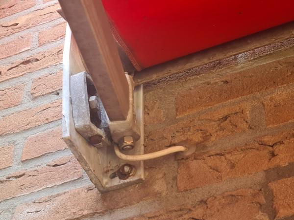 Eletrice zonnescherm 450 breed uitval 250 oranje werk uitste