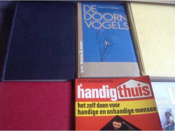 Boeken voor te lezen ,10 STUKS & alle genres ; Handig Thuis