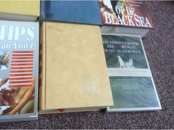 Boeken voor te lezen ,10 STUKS & alle genres ; Handig Thuis