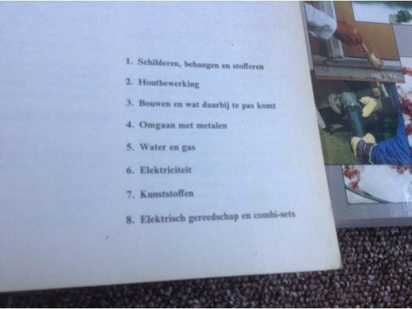 Boeken voor te lezen ,10 STUKS & alle genres ; Handig Thuis