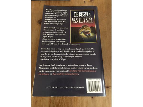 Diverse thrillers  ( Forsyth , Clancy , Grisham etc )