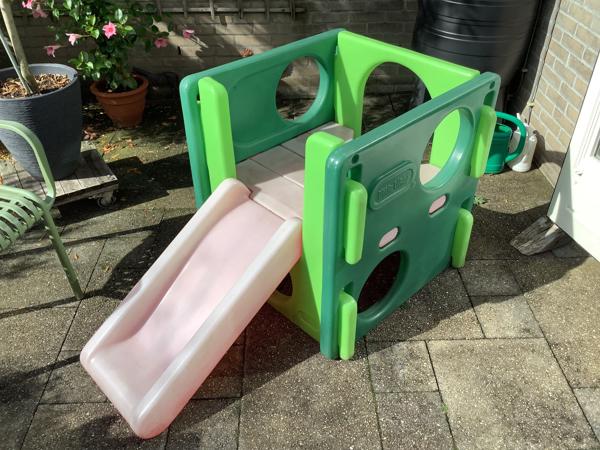 Peuters glijbaan