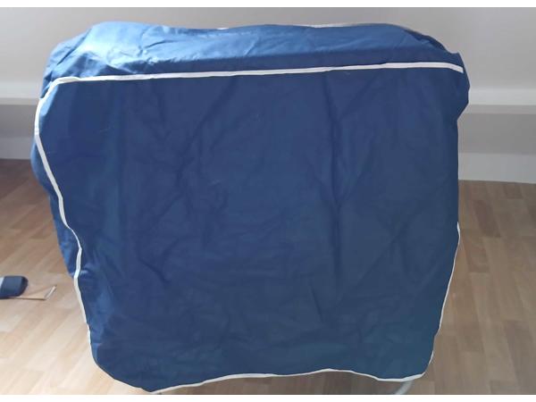 Logeerbed (opklapbed)