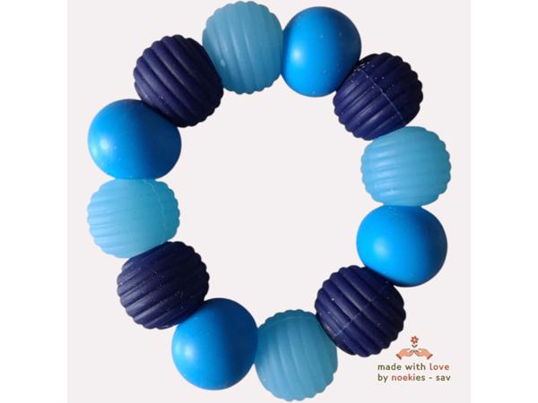 Noekies Handgemaakte Bijtring blauw lichtblauw - Nieuw!