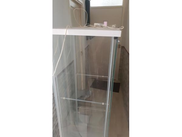 Vitrinekast ikea