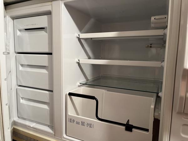 Diepvries koelkasr combinatie laag model.Ideaal voor kamerbewoner