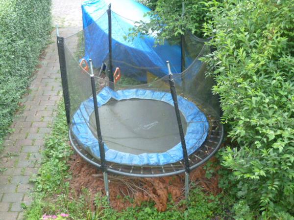 Trampoline voor in de tuin met net