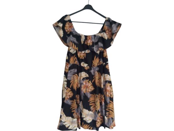 Shein off shoulder jurk L