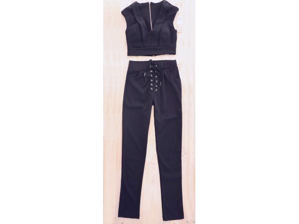 Broek met crop top elastische band 1 maat 36/38, zwart nieuw