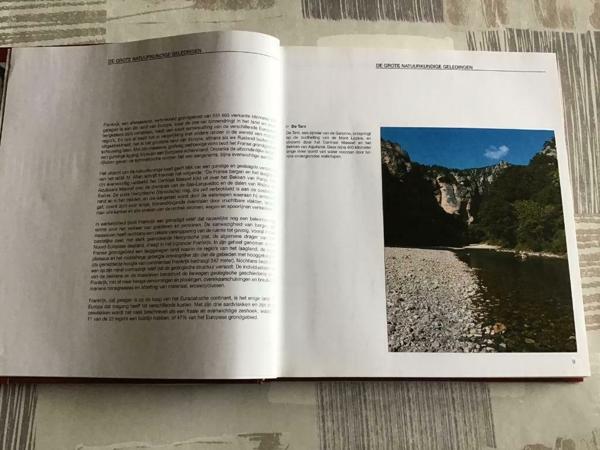 Boek ; frankrijk ;prachtig exemplaar, mooie land om kennis o