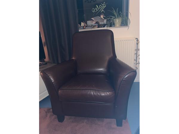 Bank en stoel gratis afhalen