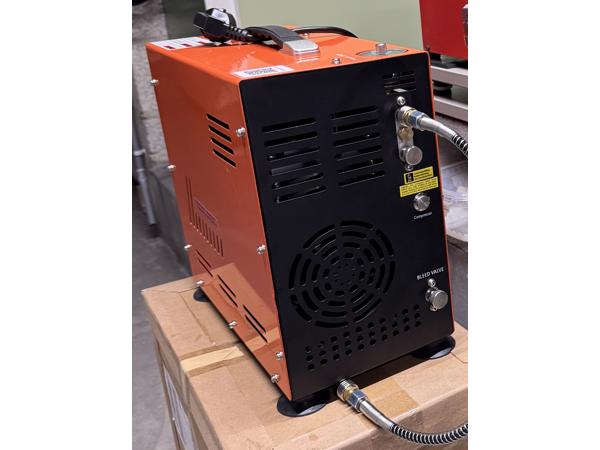 PCP Compressor, Vevor 800W - dubbele cilinder - 310 bar.