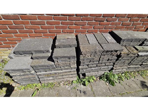 54 m^2 Antraciet/grijze terras/tuintegels (wildverband)