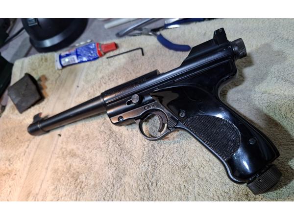 Crosmen MKII Target CO2 pistool