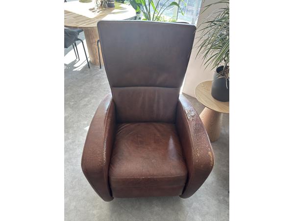 leren fauteuil met beensteun