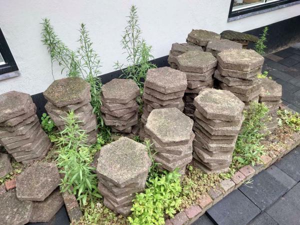 Gratis Tuintegels ~30m2 hexagon
