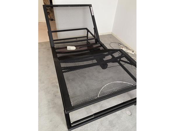 Elektrisch verstelbare spiraalbodem