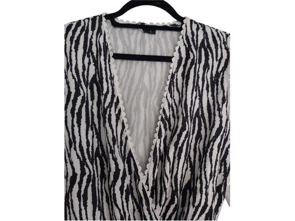 Emmash Paris playsuit zebra M