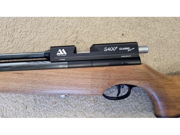 Air Arms S400F Classic Super Lite in 16 J - 4,5 mm cal.