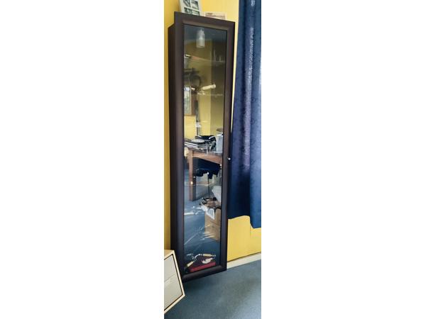 Z.g.a.n. (hang-)vitrinekast te koop
