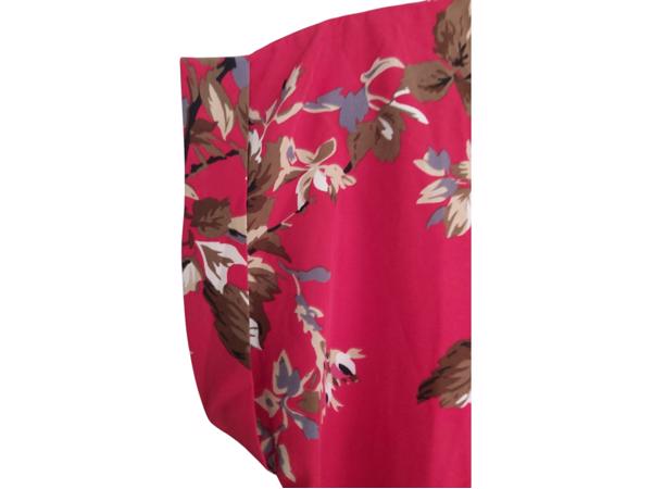 Shirt rood bloemen patroon M