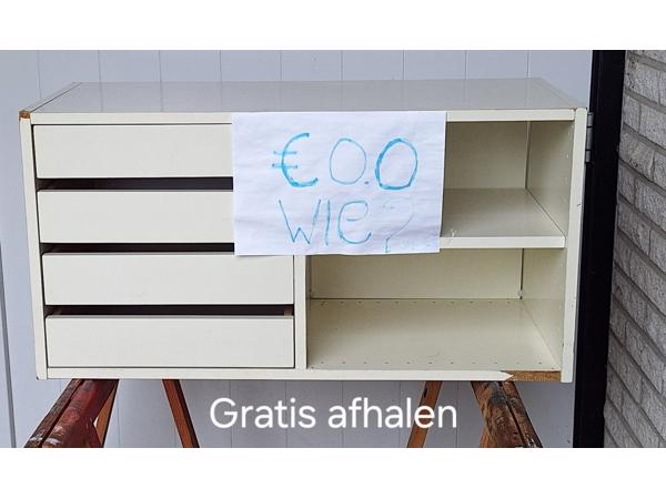 IKEA ladenkast met 4 laden, 1 legplank.