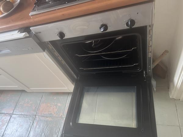 GRATIS AF TE HALEN FORNUIS+OVEN