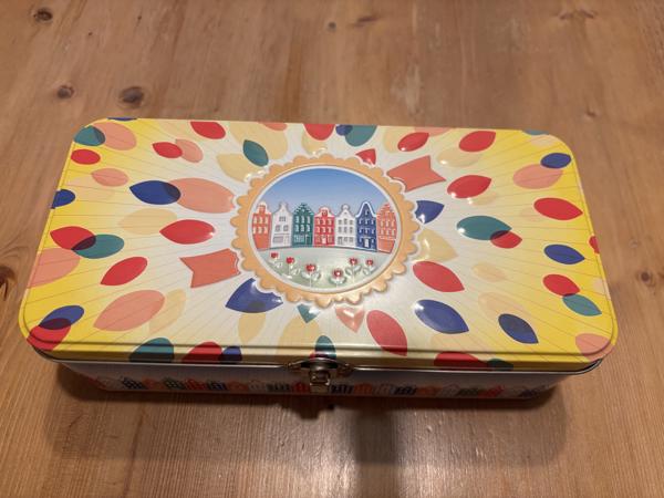 Lipton postcodeloterij blik rechthoekig reliëf deksel met sl