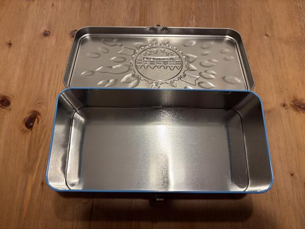 Lipton postcodeloterij blik rechthoekig reliëf deksel met sl