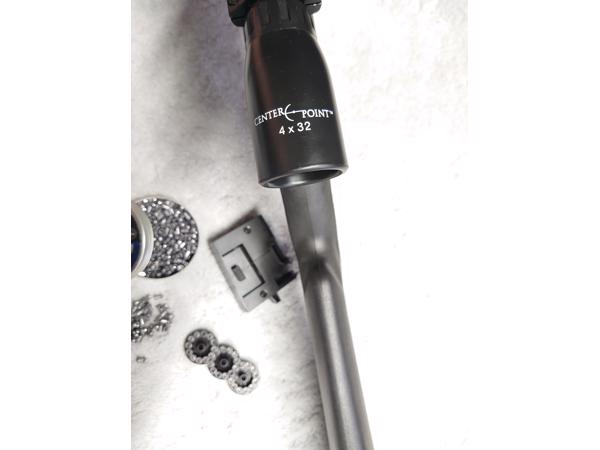 Crossman 1077 semi-automatische 12-schots repeater  (4,5mm)