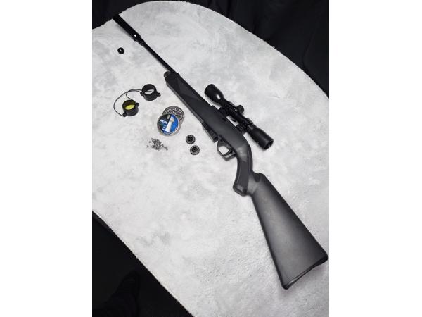 Crossman 1077 semi-automatische 12-schots repeater  (4,5mm)