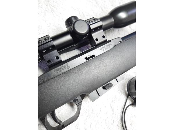 Crossman 1077 semi-automatische 12-schots repeater  (4,5mm)