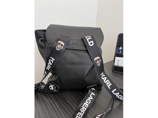 Karl Lagerfeld tas rugtas