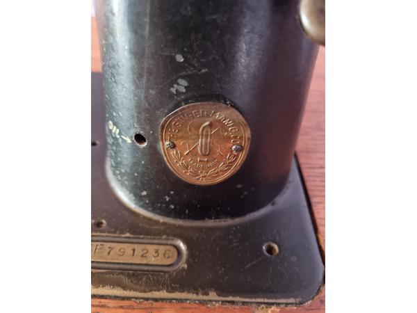 Singer trapnaaimachine