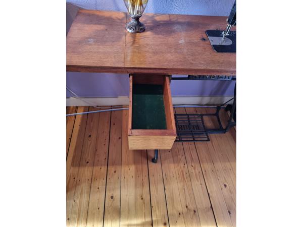 Singer trapnaaimachine