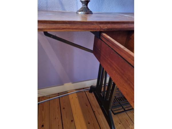 Singer trapnaaimachine