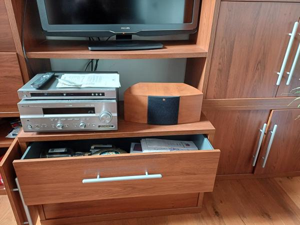 Woonkamerkast 240hx284bx40d