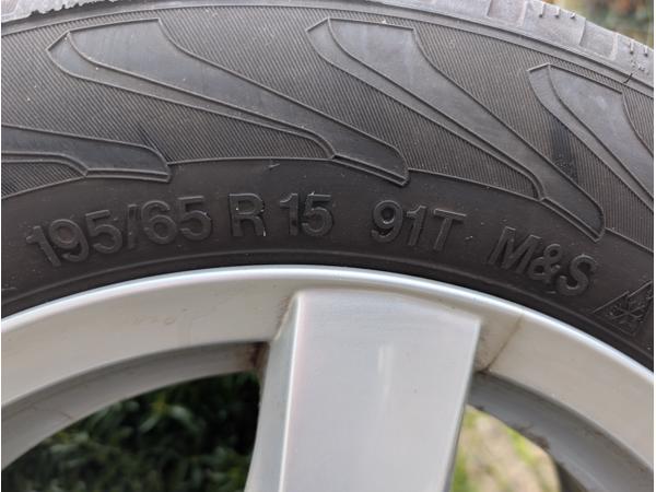 winterbanden op velg 195/65R15 6,5x 15h2