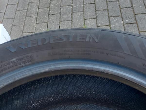 aangeboden  1 Vredestein band 205/ 55 R16