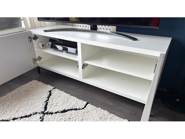 Tv meubel - IKEA besta 120cm