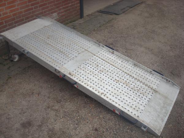 Altec opklabare auto-oprijplaat roelstoelhelling