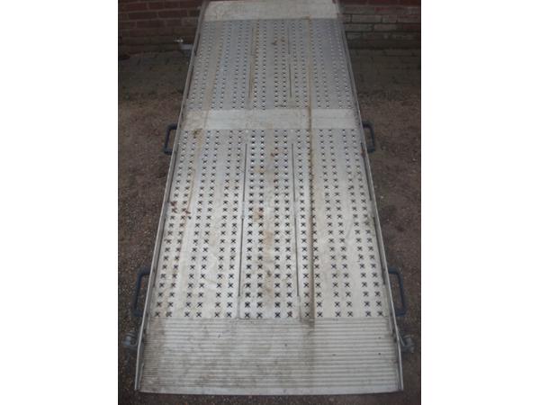 Altec opklabare auto-oprijplaat roelstoelhelling