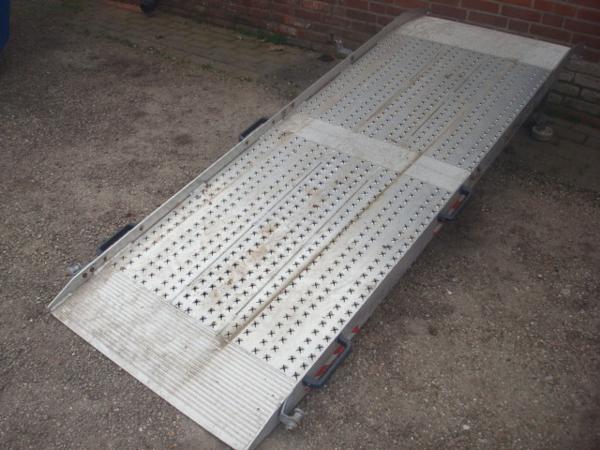 Altec opklabare auto-oprijplaat roelstoelhelling