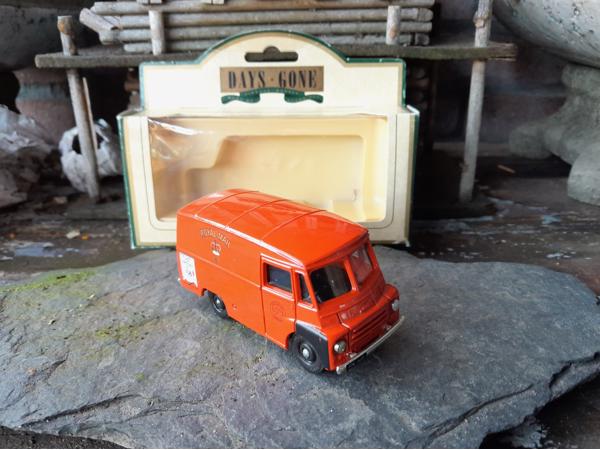 Morris LD 150 Royal Mail van