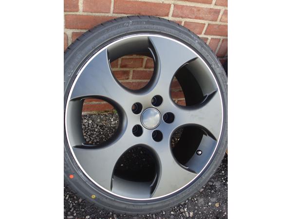 18 Inch GTI Black Velgen en Banden Steek 5x112