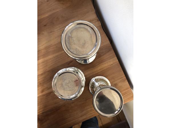 Glazen kaarsen standaarden