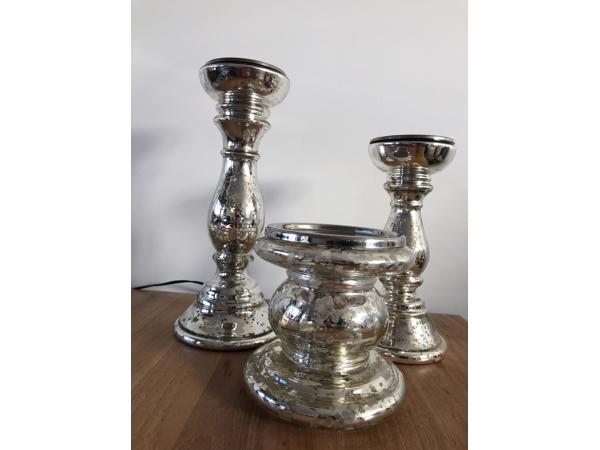 Glazen kaarsen standaarden