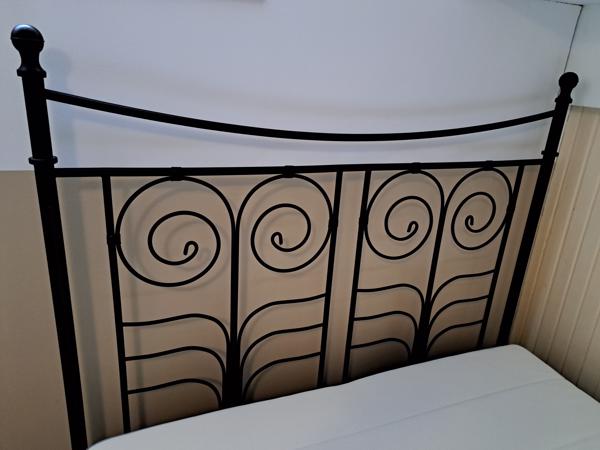 2 persoons bed met lattenbodem